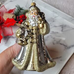 🚨NEW DILLARD'S TRIMMINGS Gold Santa Claus Hand Painted Christmas Ornament